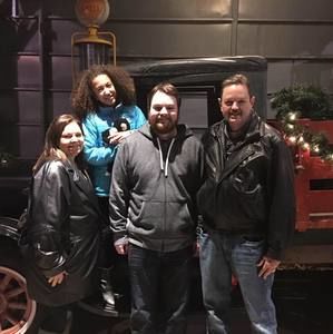 Meet your Posher, Wayne